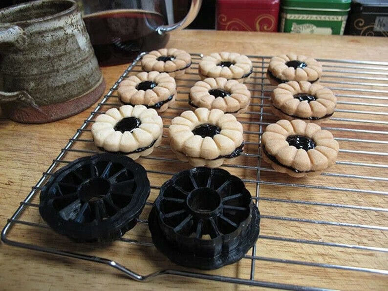 selling 3d Casa, arredamento e bricolage:Articoli per cucina e bar:Accessori per pasticceria:Formine e stampi per biscotti Jammie Dodger Cookie Cutter tagliabiscotti biscotto ripieno