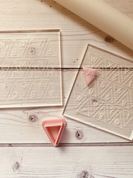 Selling3D Casa, arredamento e bricolage:Articoli per cucina e bar:Accessori per pasticceria:Altro accessori per pasticceria Alfabeto in acrilico Mod Bandierina