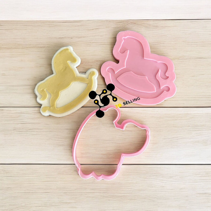 SELLING3D Casa, arredamento e bricolage:Articoli per cucina e bar:Accessori per pasticceria:Altro accessori per pasticceria Cavallo a dondolo cutter in 3D 8.5cm