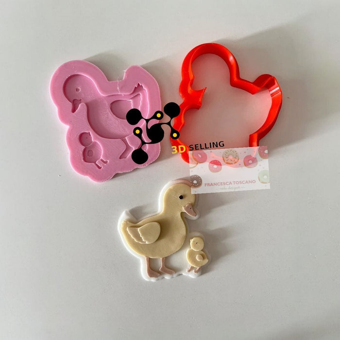SELLING3D Casa, arredamento e bricolage:Articoli per cucina e bar:Accessori per pasticceria:Altro accessori per pasticceria Mamma paperella tagliabiscotti in 3D 8.5cm