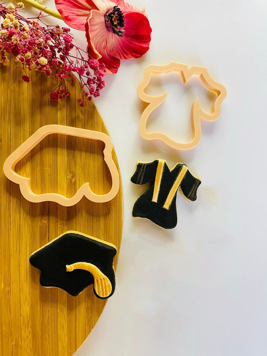 Selling3D Casa, arredamento e bricolage:Articoli per cucina e bar:Accessori per pasticceria:Altro accessori per pasticceria Tunica e cappello solo contorno