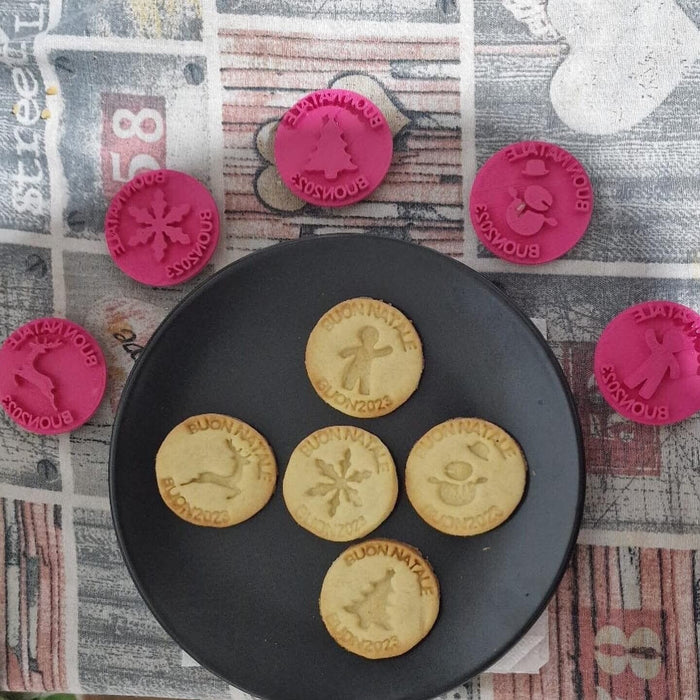 Selling3d Casa, arredamento e bricolage:Articoli per cucina e bar:Accessori per pasticceria:Formine e stampi per biscotti cookie cutter natale buon anno 2023 formine biscotti stampi Set 5 Pezzi + Cutter