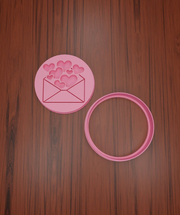 Selling3D Casa, arredamento e bricolage:Articoli per cucina e bar:Accessori per pasticceria:Formine e stampi per biscotti Lettera con cuori stampo a pressione idea San Valentino cookie cutter