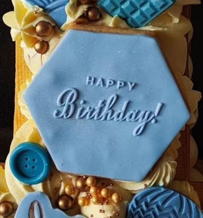 Stampo in acrilico + cutter Happy Birthday - 3d Selling