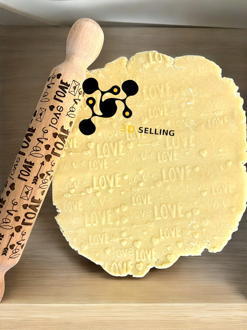 Mattarello inciso in legno Mod Love - 3d Selling