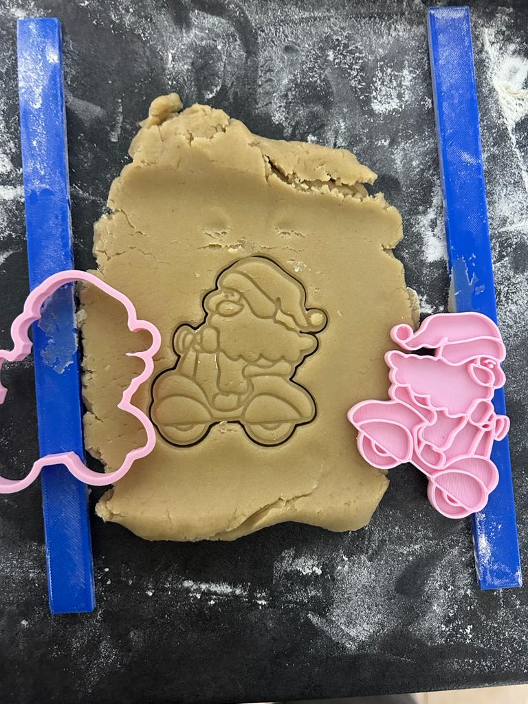 Babbo in vespa 8cm cookie cutter formina tagliabiscotti - 3d Selling