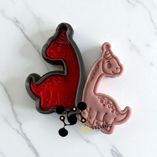 Selling3D Casa, arredamento e bricolage:Articoli per cucina e bar:Accessori per pasticceria:Altro accessori per pasticceria Dinosauro con cappello Mod2
