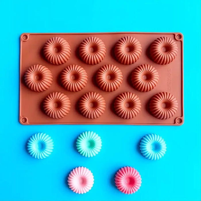 Selling3D Casa, arredamento e bricolage:Articoli per cucina e bar:Accessori per pasticceria:Altro accessori per pasticceria Stampo in silicone ciambelle Rolly 13cm