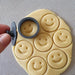 selling3d Casa, arredamento e bricolage:Articoli per cucina e bar:Accessori per pasticceria:Formine e stampi per biscotti Cookie cutter formina tagliabiscotti faccina sorridente emoji compleanno feste b